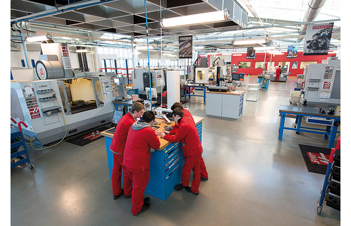 Haas soutient la formation