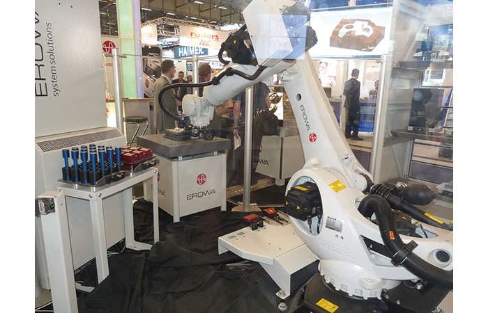 RobotSix d&rsquo;Erowa, l&rsquo;atelier 4.0 pour tous