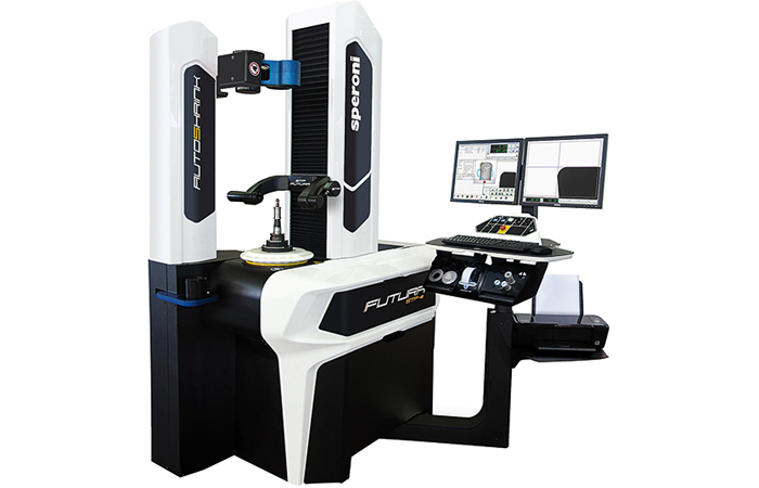 Première pièce bonne avec les bancs Speroni