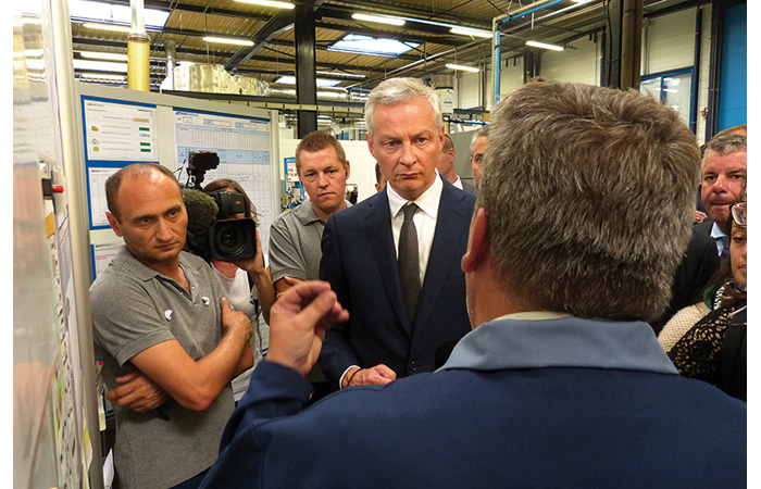 Le ministre de l’Economie à l’écoute des décolleteurs