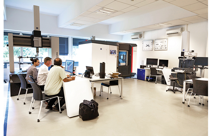 Zeiss ouvre un nouveau laboratoire en France