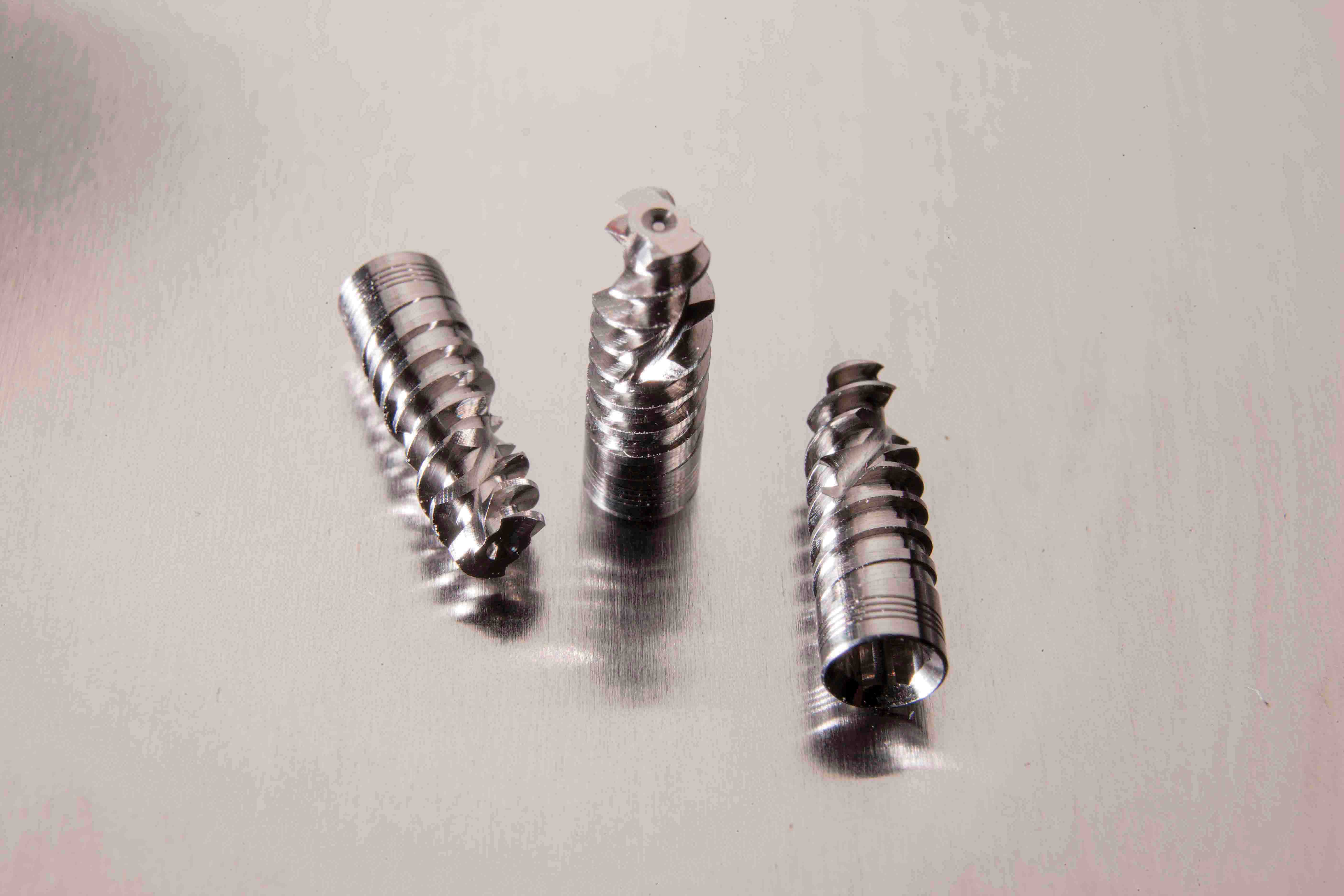 Tourbillonnage : A.K. TEK choisit Schwanog