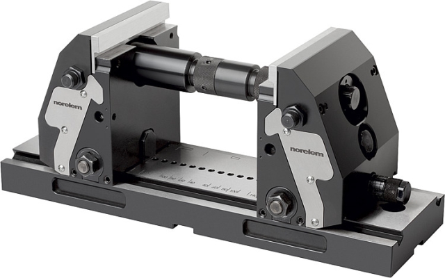ETAU DE BRIDAGE 5 AXES COMPACT