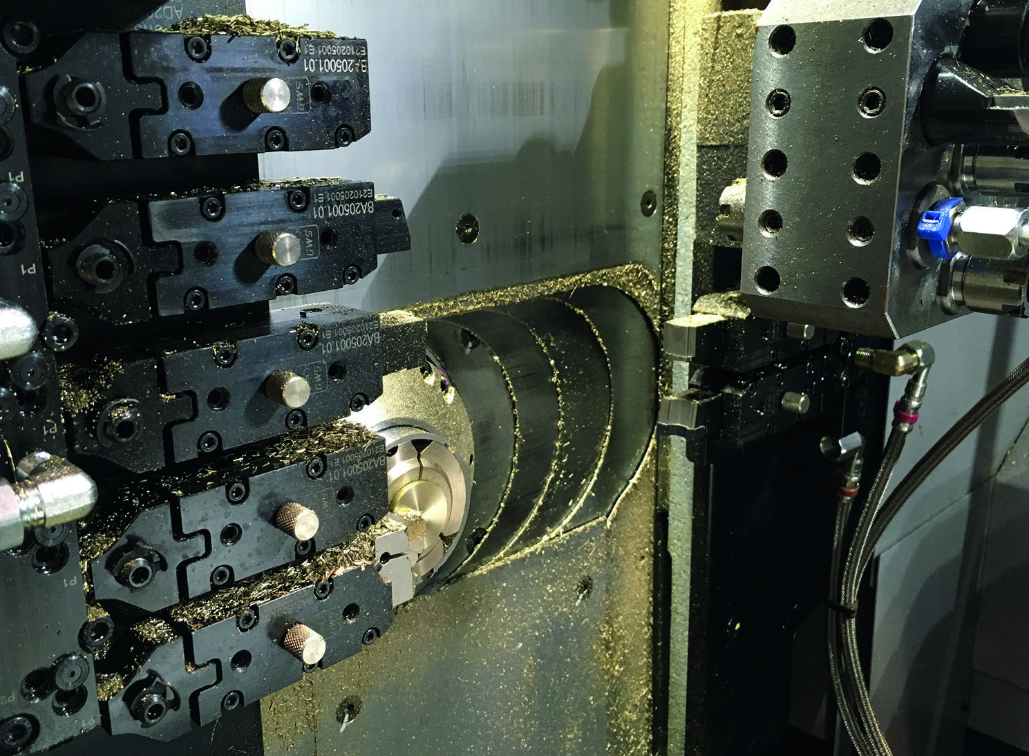 Porte-outils pour tours à poupée mobile