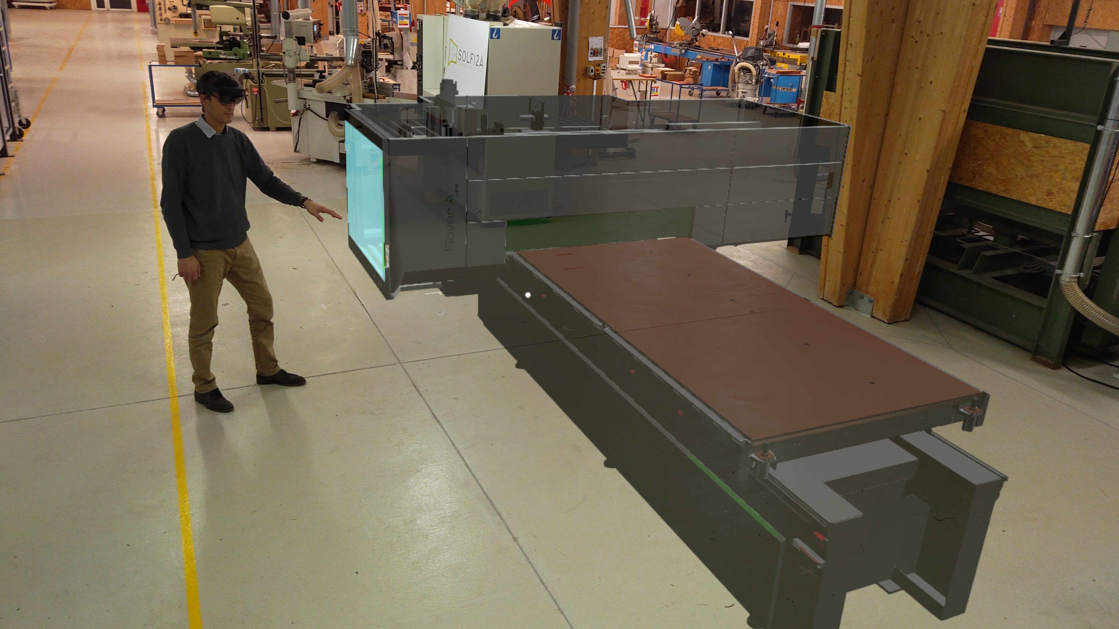 La réalité mixte permet l’intégration holographique de matériels d’usinage