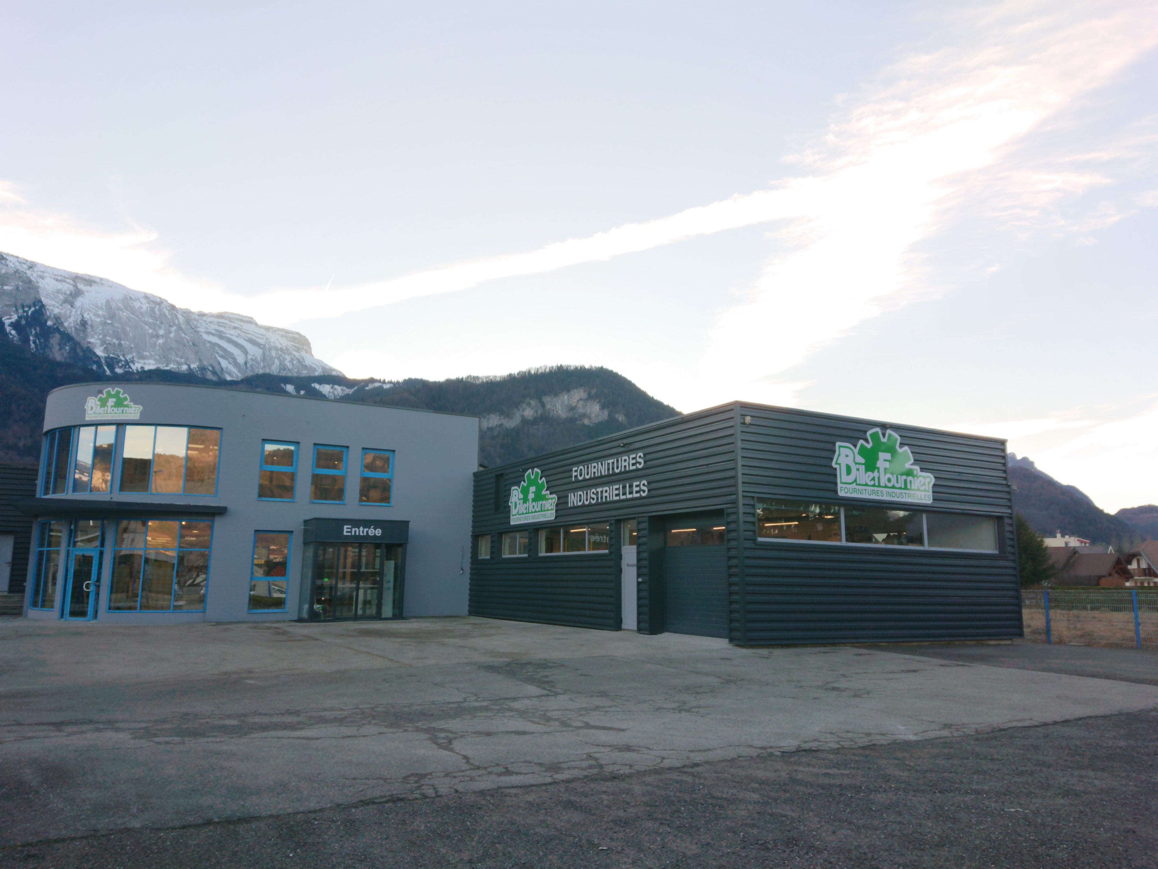 Pour le filetage et le tournage