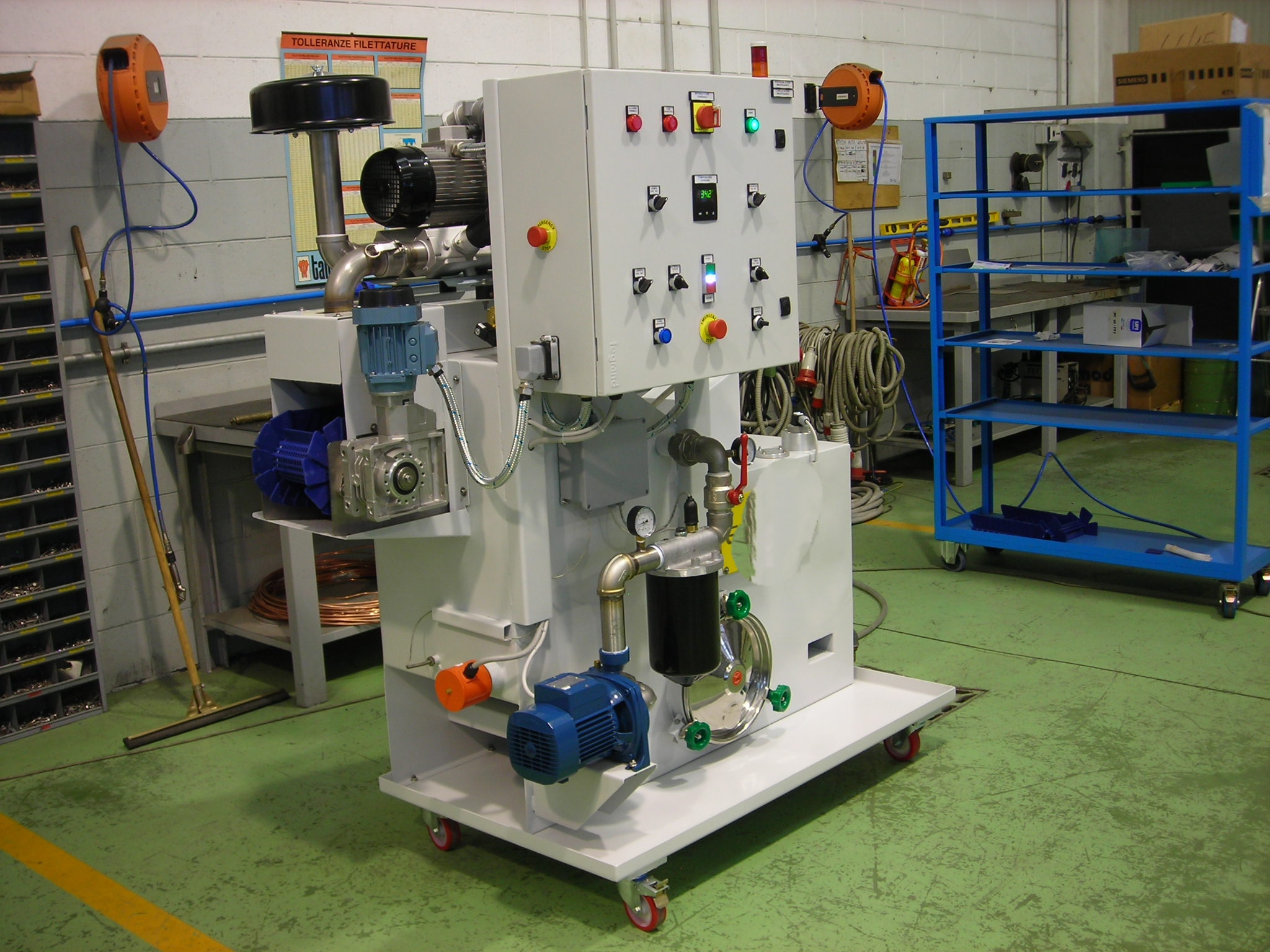 MACHINE DE LAVAGE AUTOMATIQUE des pièces mécaniques pour l’usinage