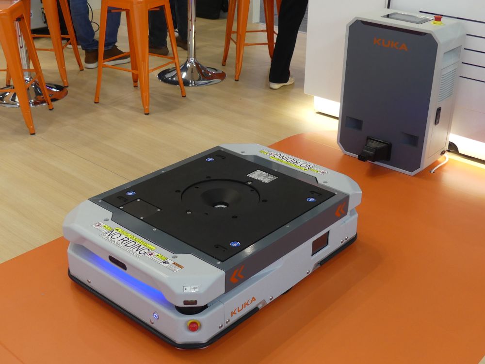 Robots mobiles sans infrastructure dédiée