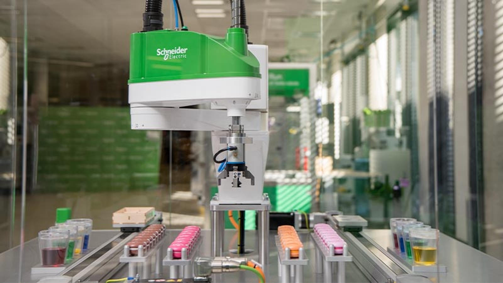 Un robot compact pour plus de flexibilité en production