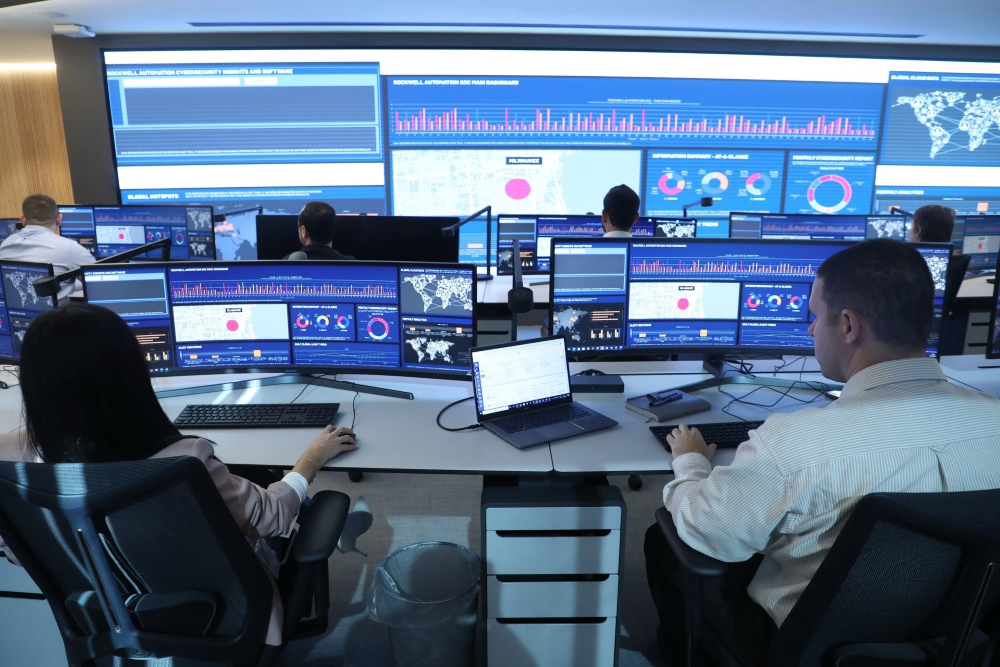 Cybersécurité, données, IA : les nouveaux réflexes de l’usine