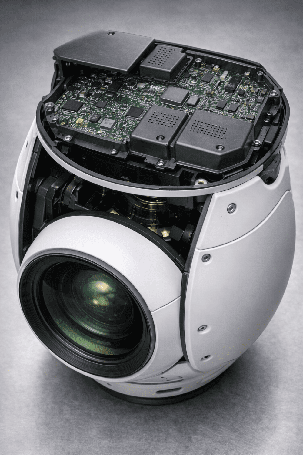 La pulvérisation de solutions argentiques, de l’horlogerie à la sûreté