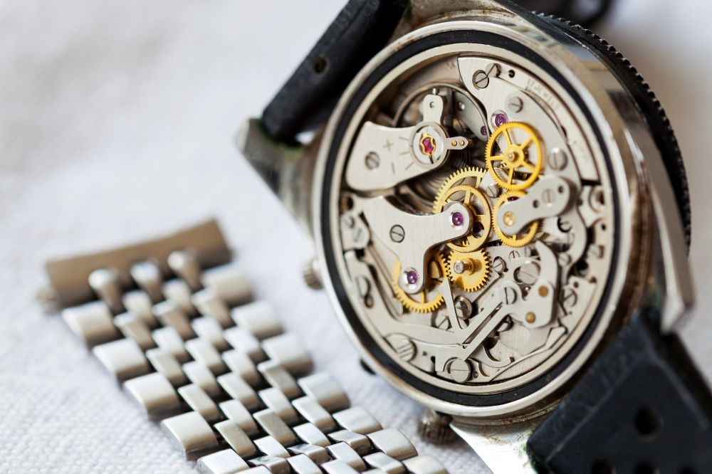De l’horlogerie aux tours à poupée mobile