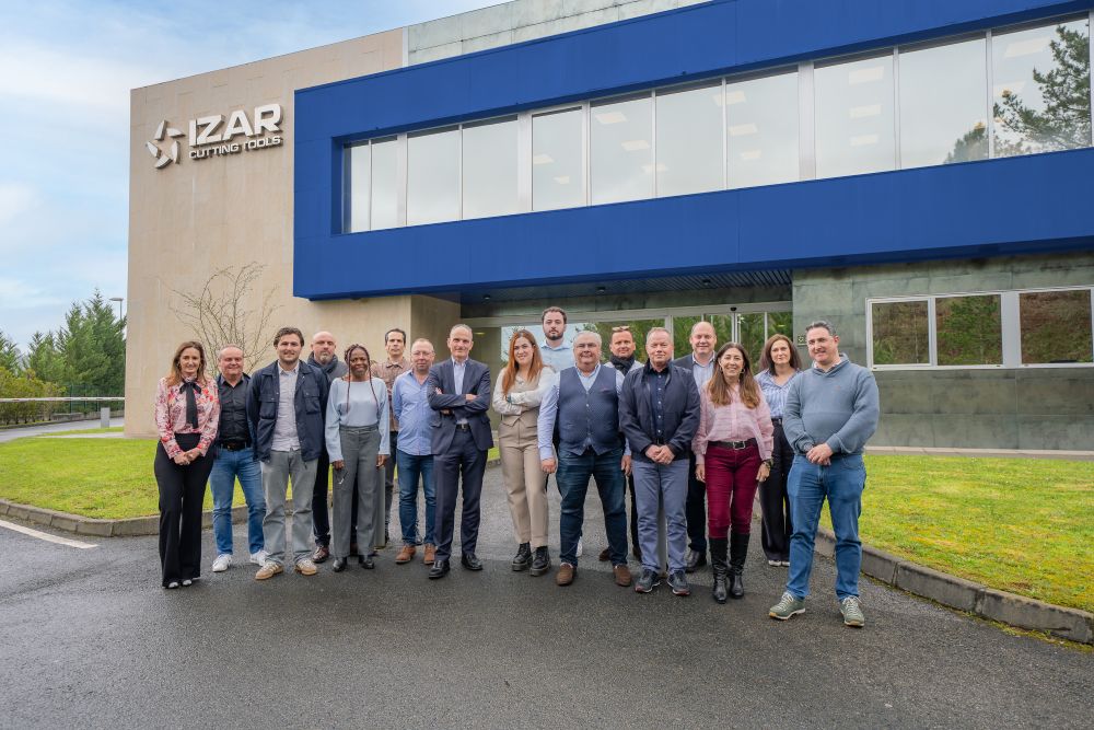 Izar poursuit sa percée sur le marché français