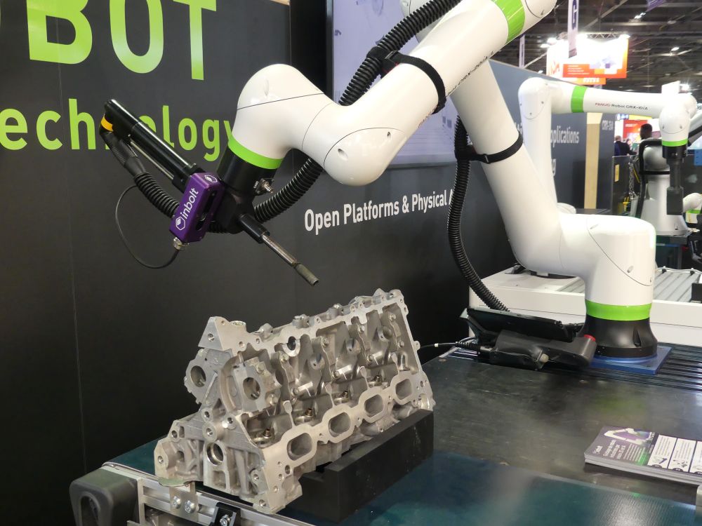 Une IA physique optimise la trajectoire des robots